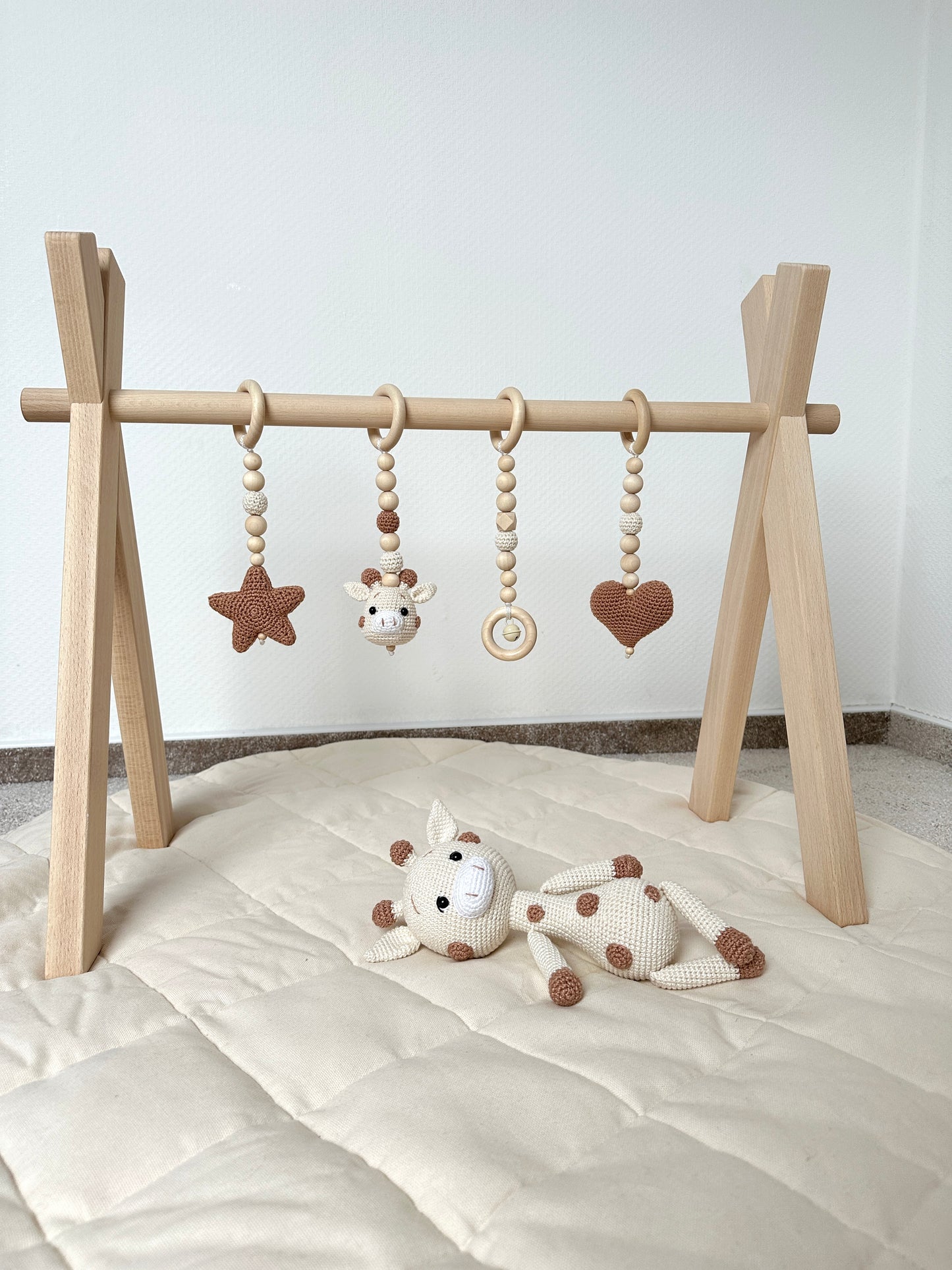 Spielbogen „GIRA“